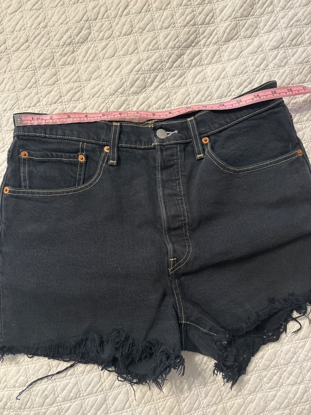 ✨ 3 for $30 ✨ Levi’s Shorts - Picture 2 of 3